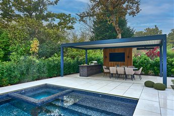 KonigOutdoor kitchen in Neolith Iron Grey